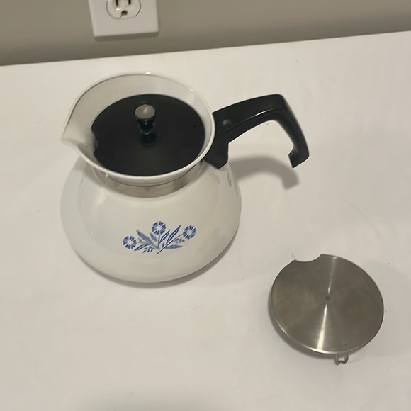Vintage Corningware Blue-Cornflower pattern tea pot EUC!! - Picture 4 of 11